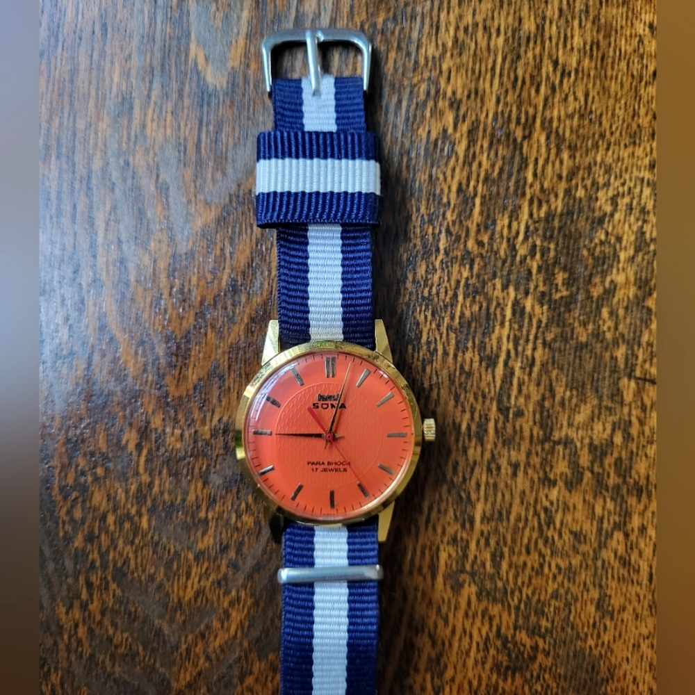 Vintage Hunt Wrist Watch in Gulf Racing Livery